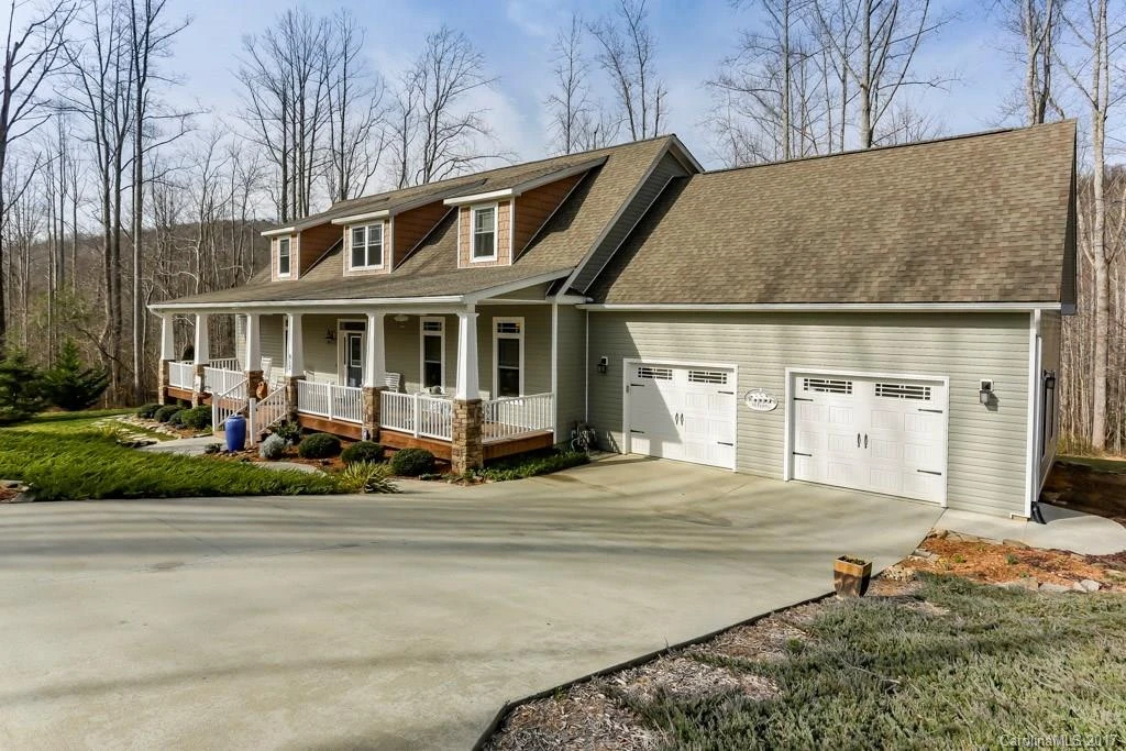 813 Beech Tree Place