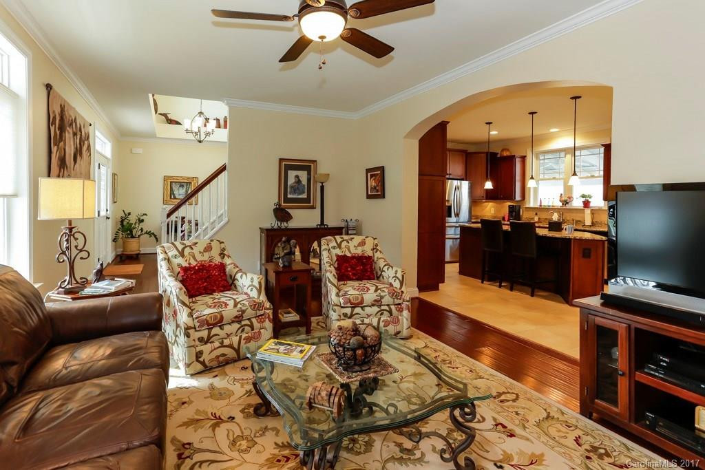 813 Beech Tree Place - Photo 5