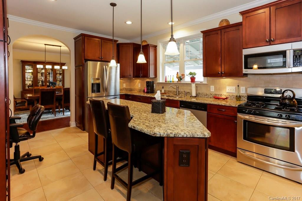 813 Beech Tree Place - Photo 6