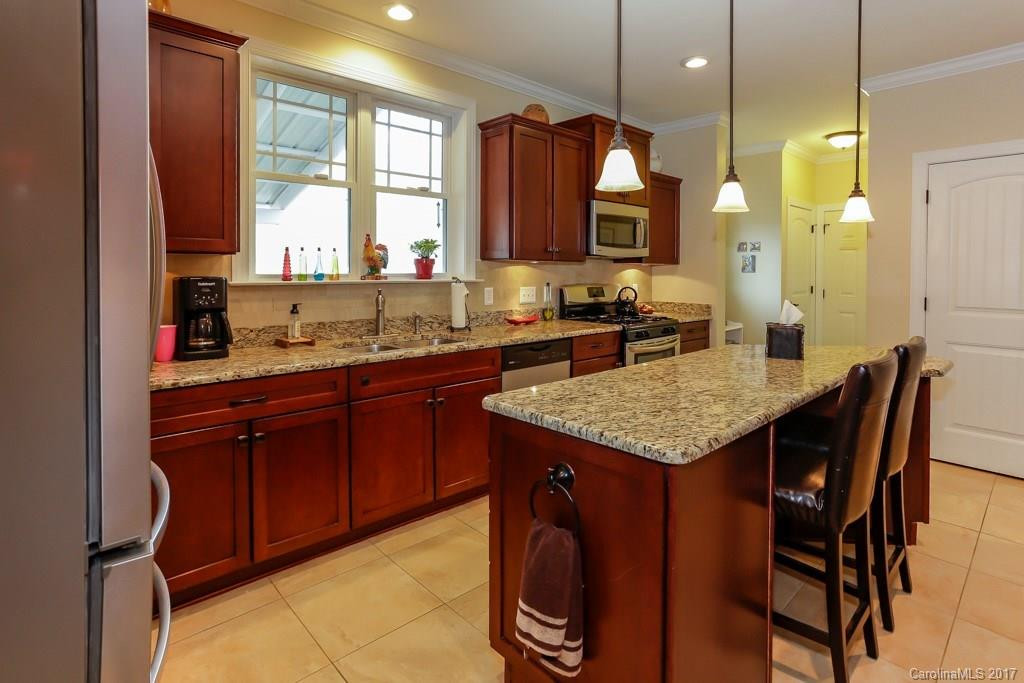 813 Beech Tree Place - Photo 7
