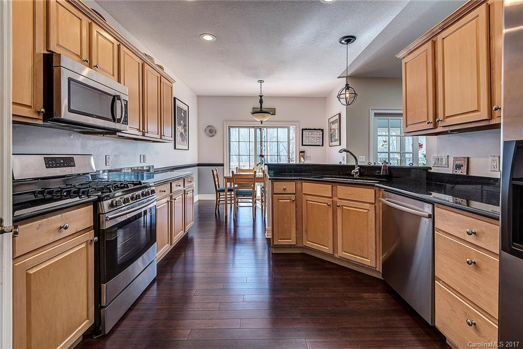 171 Skyview Circle - Photo 5