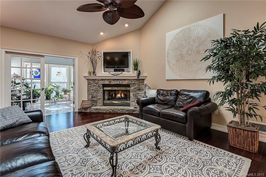 171 Skyview Circle - Photo 7