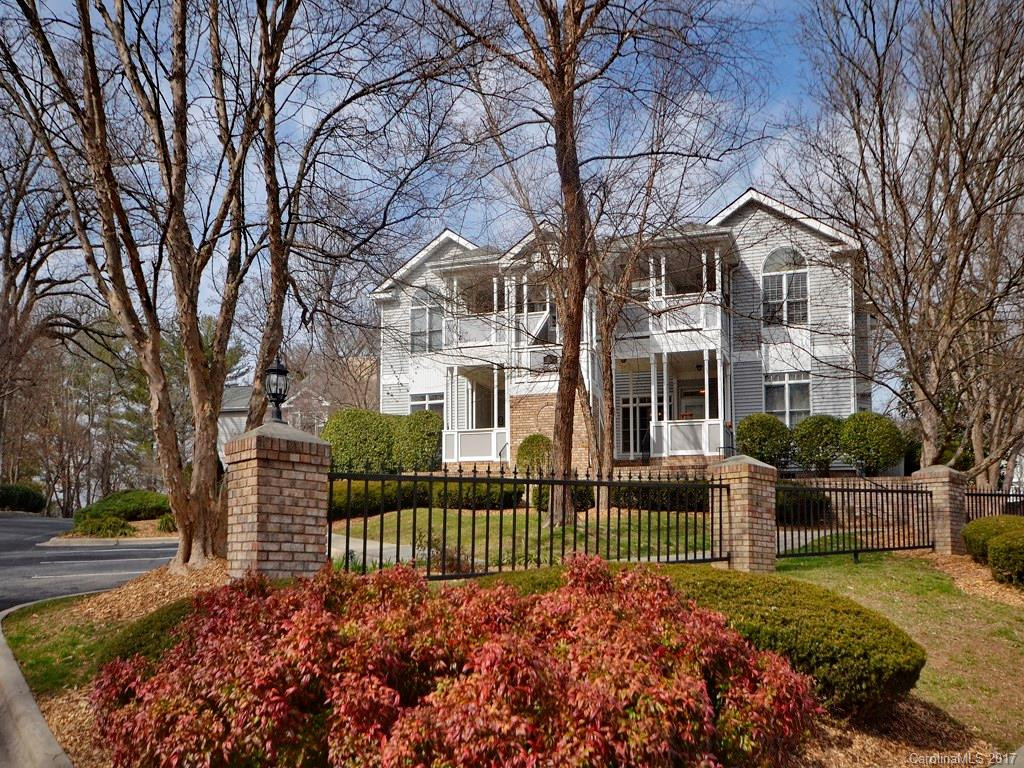 141 Ewbank Garden Drive #B - Photo 2