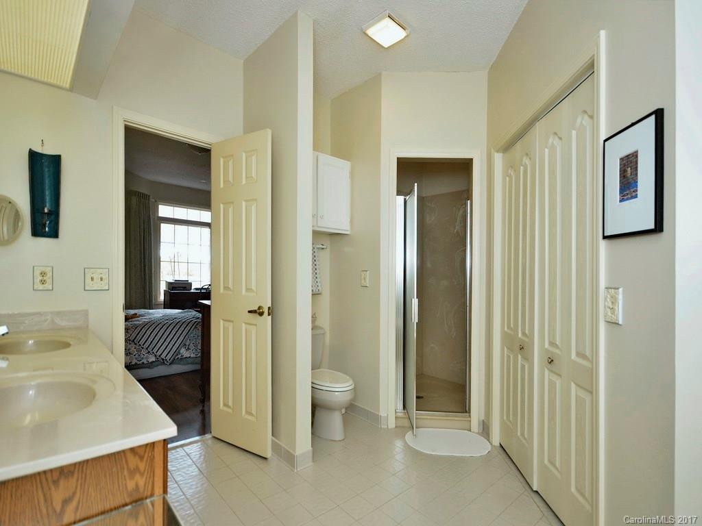 141 Ewbank Garden Drive #B - Photo 12
