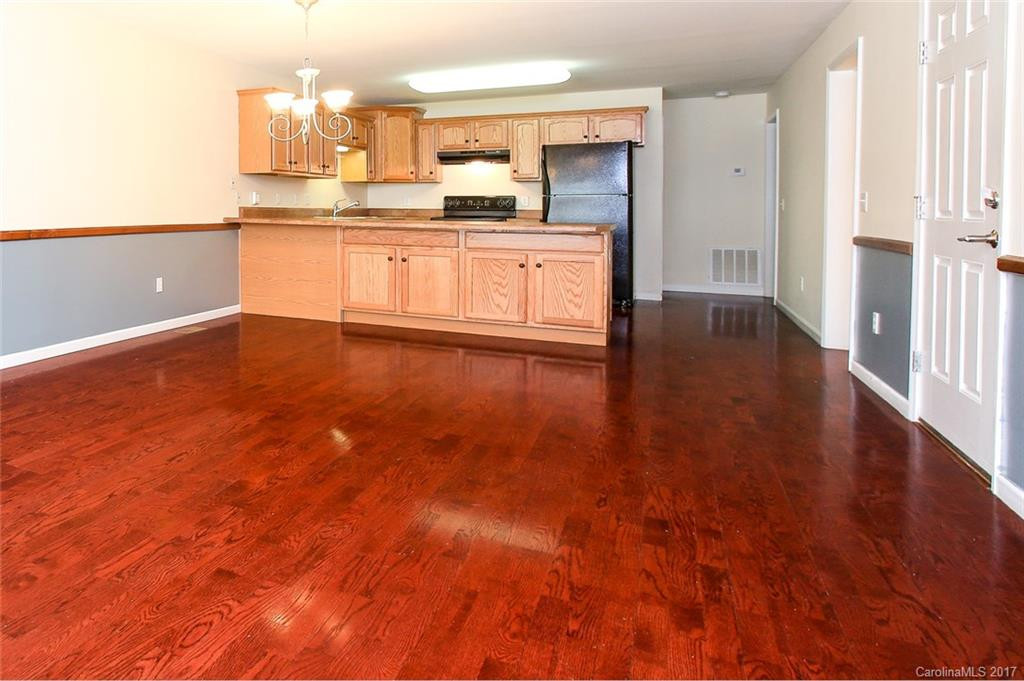 33 Kirby Road #33 - Photo 2