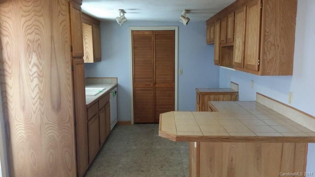2143 Pisgah Highway - Photo 4