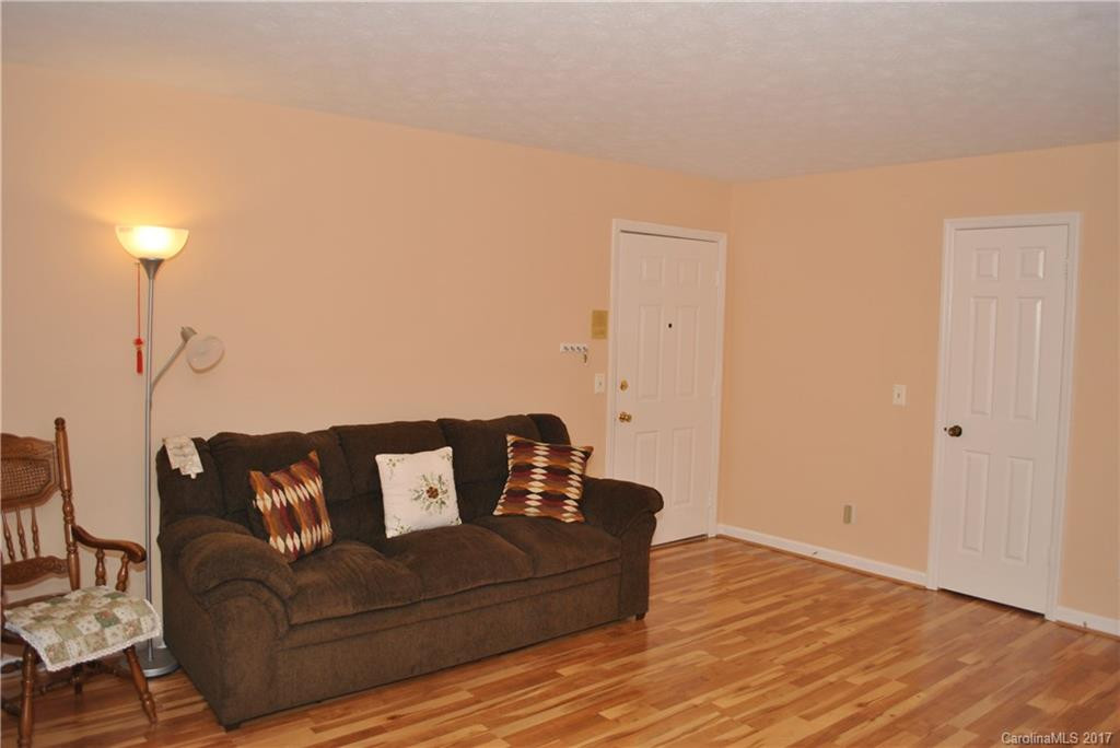 1765 Haywood Manor Road #B - Photo 4
