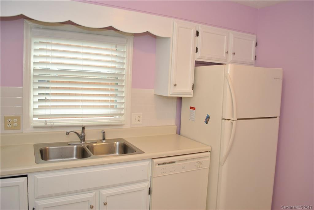 1765 Haywood Manor Road #B - Photo 8