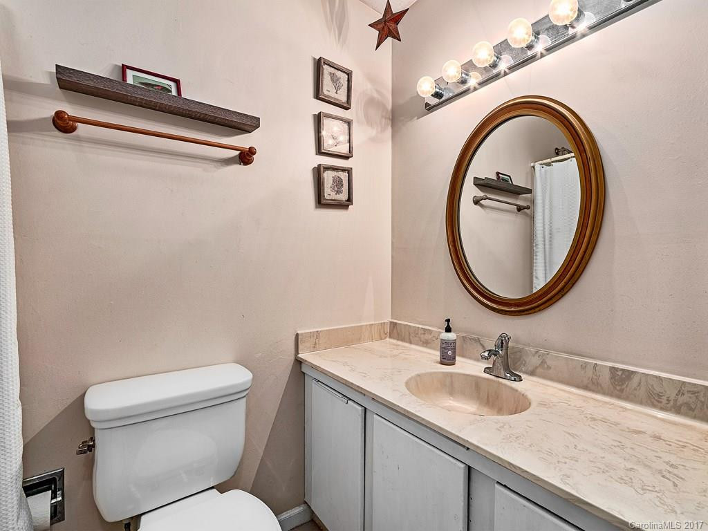 35 Ferenvilla Drive - Photo 7