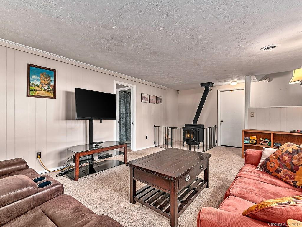 35 Ferenvilla Drive - Photo 9