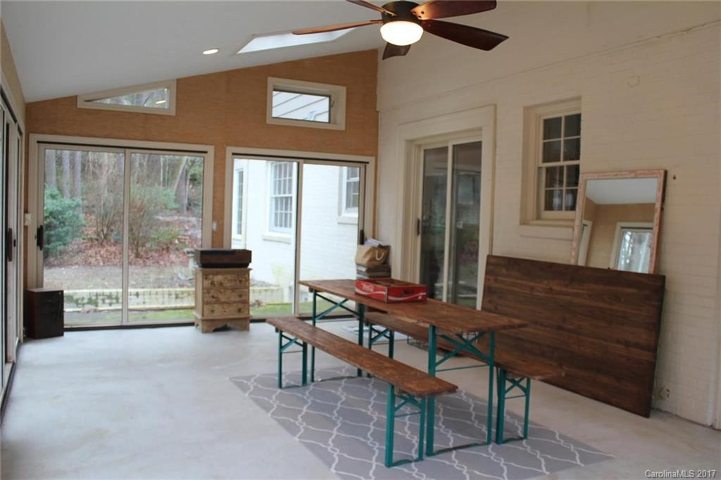 1341 Chanteloup Drive - Photo 16