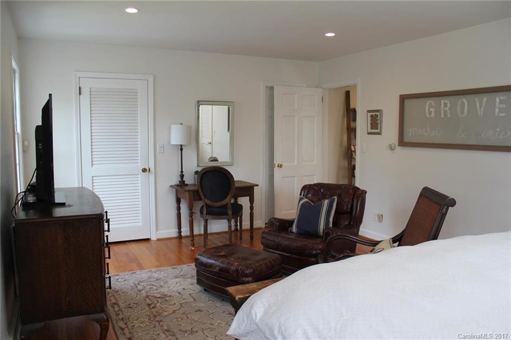 1341 Chanteloup Drive - Photo 17