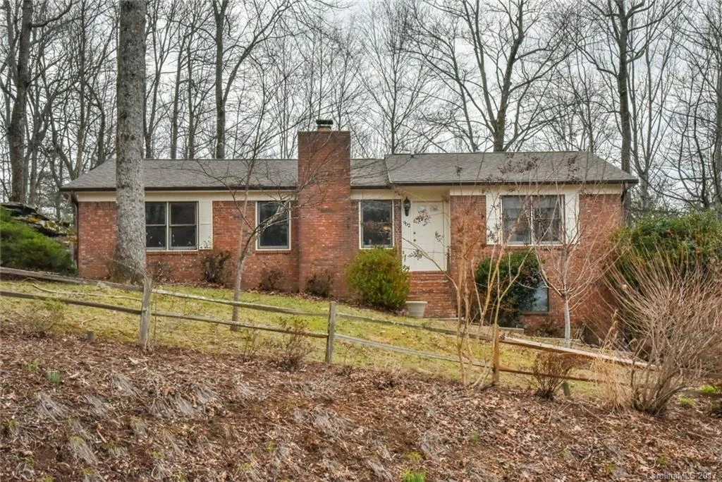 902 Rainbow Lane
