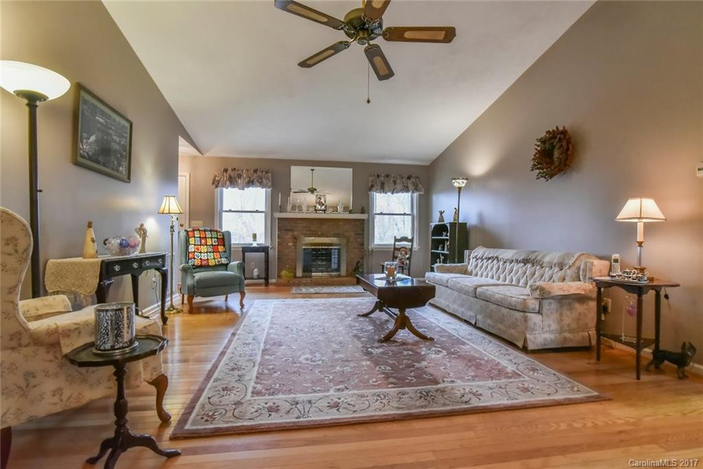 902 Rainbow Lane - Photo 10