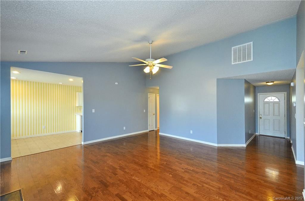 89 Running Briar Road - Photo 5