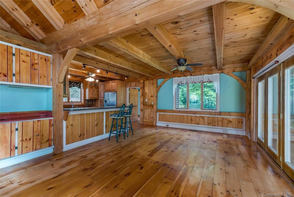 658 Moss Drive - Photo 7