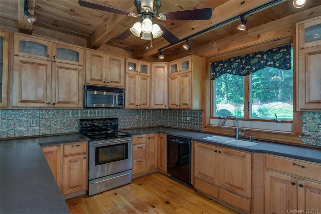 658 Moss Drive - Photo 9