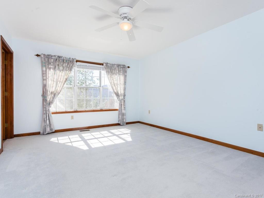 260 Laurel Park Place - Photo 12