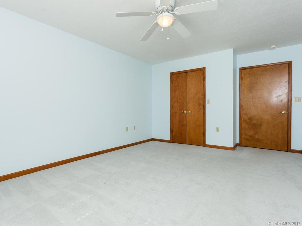 260 Laurel Park Place - Photo 13
