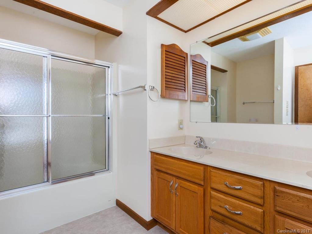260 Laurel Park Place - Photo 14