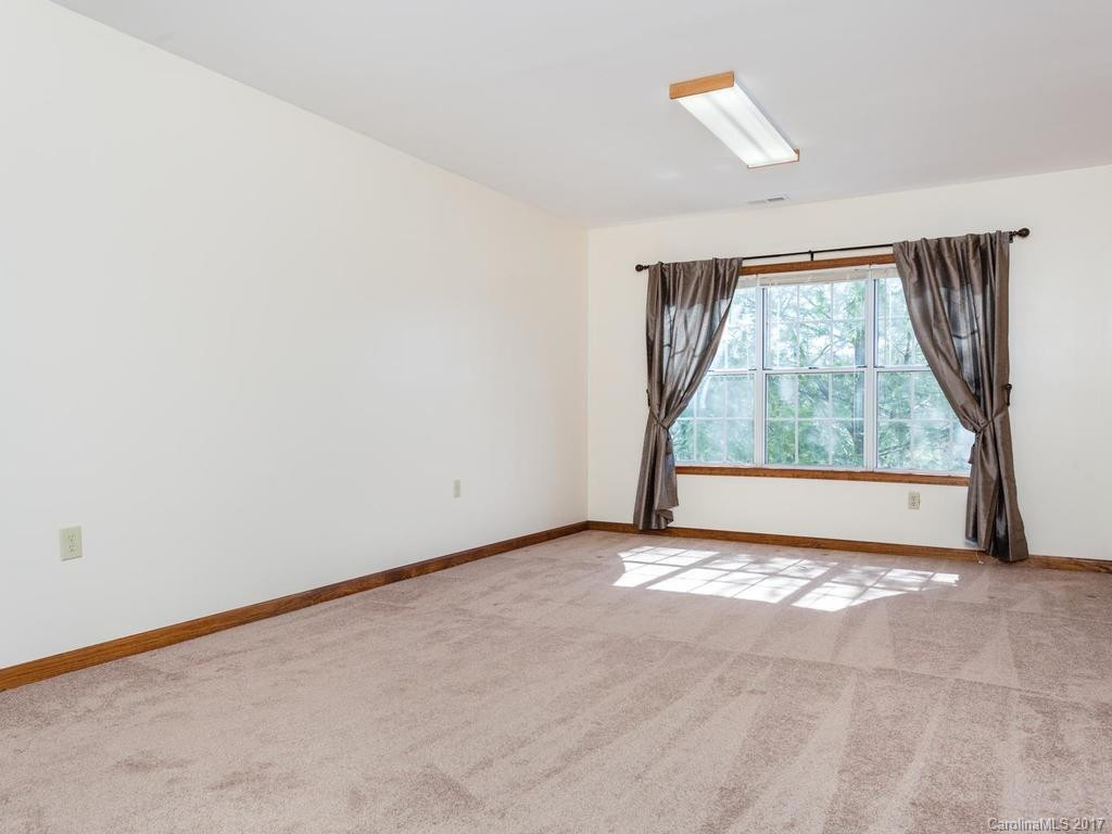 260 Laurel Park Place - Photo 19