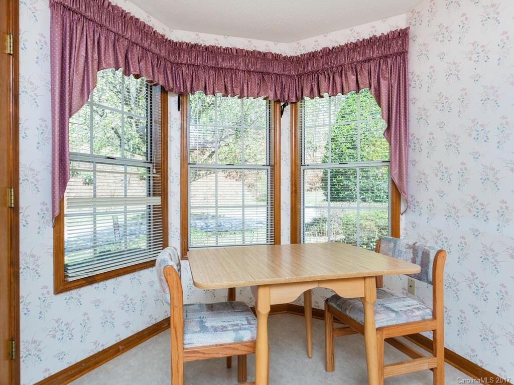 260 Laurel Park Place - Photo 7