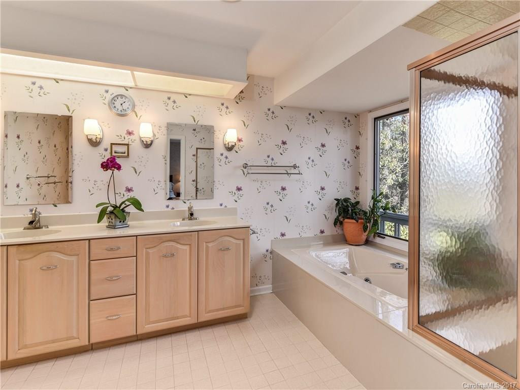 817 Greenwood Drive - Photo 13