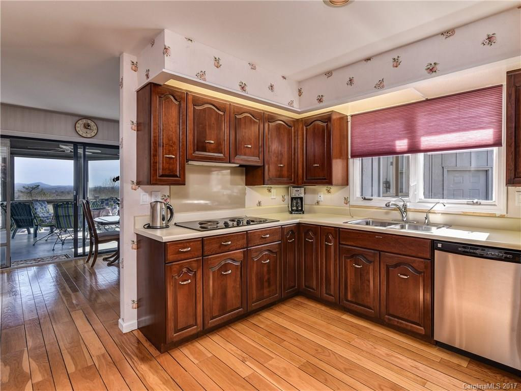 817 Greenwood Drive - Photo 8