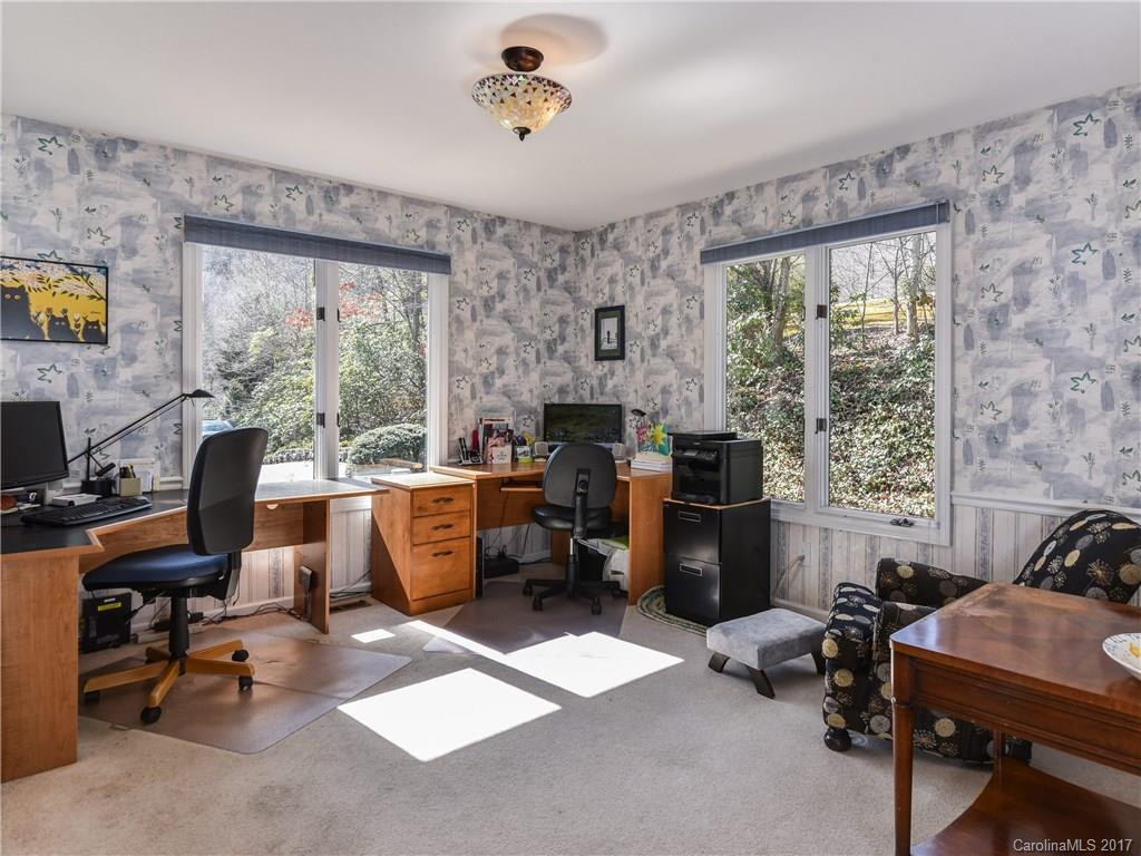 817 Greenwood Drive - Photo 10