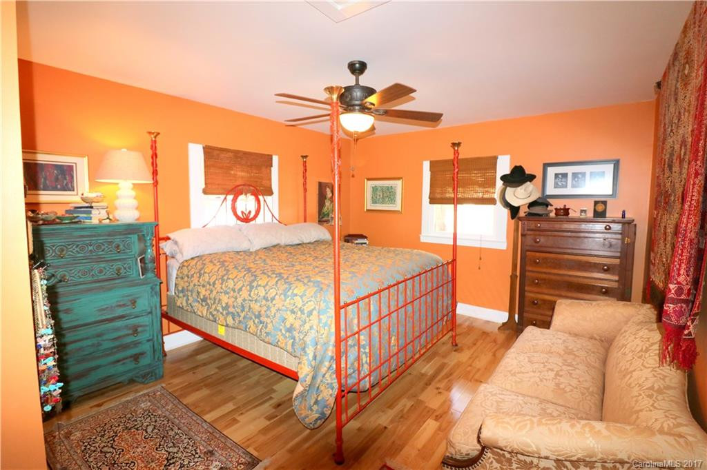 1207 Willow Road - Photo 4