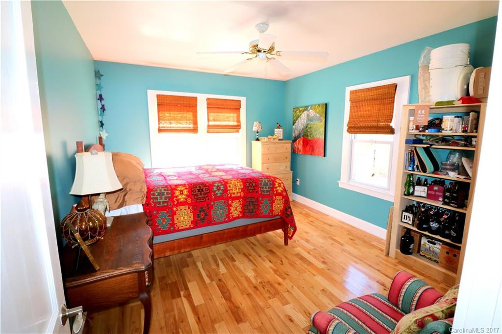1207 Willow Road - Photo 9