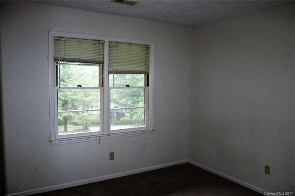 721 Rhodes Park Drive - Photo 7