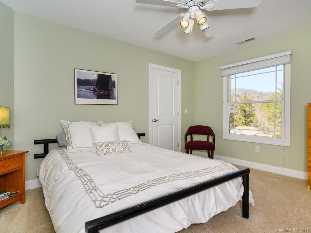 94 Oak Hollow Drive #31 - Photo 14
