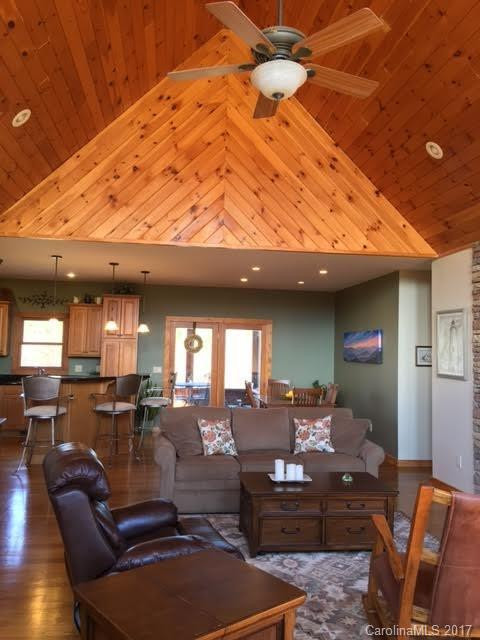 240 Emerald Parkway - Photo 5