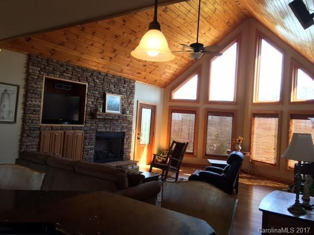 240 Emerald Parkway - Photo 8