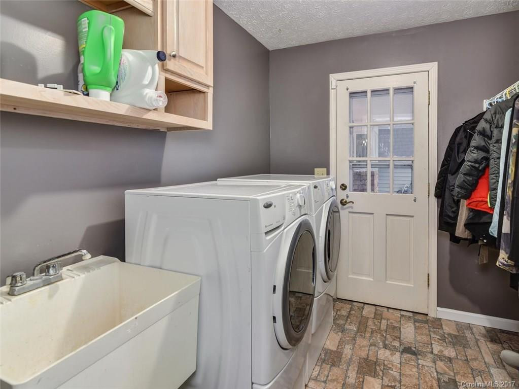 22 Cornelia Lane - Photo 16