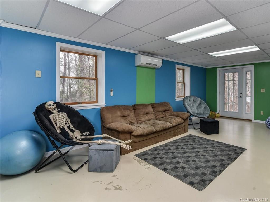 22 Cornelia Lane - Photo 17