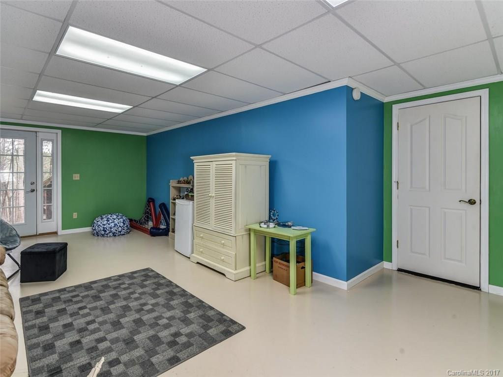 22 Cornelia Lane - Photo 18