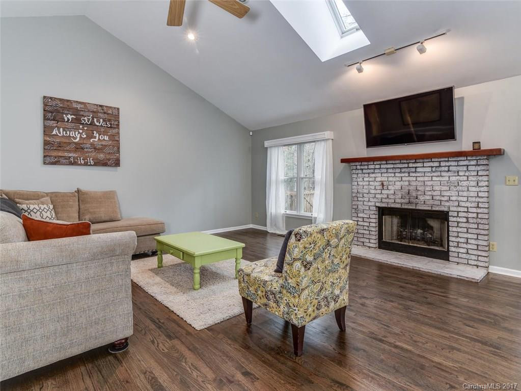 22 Cornelia Lane - Photo 4