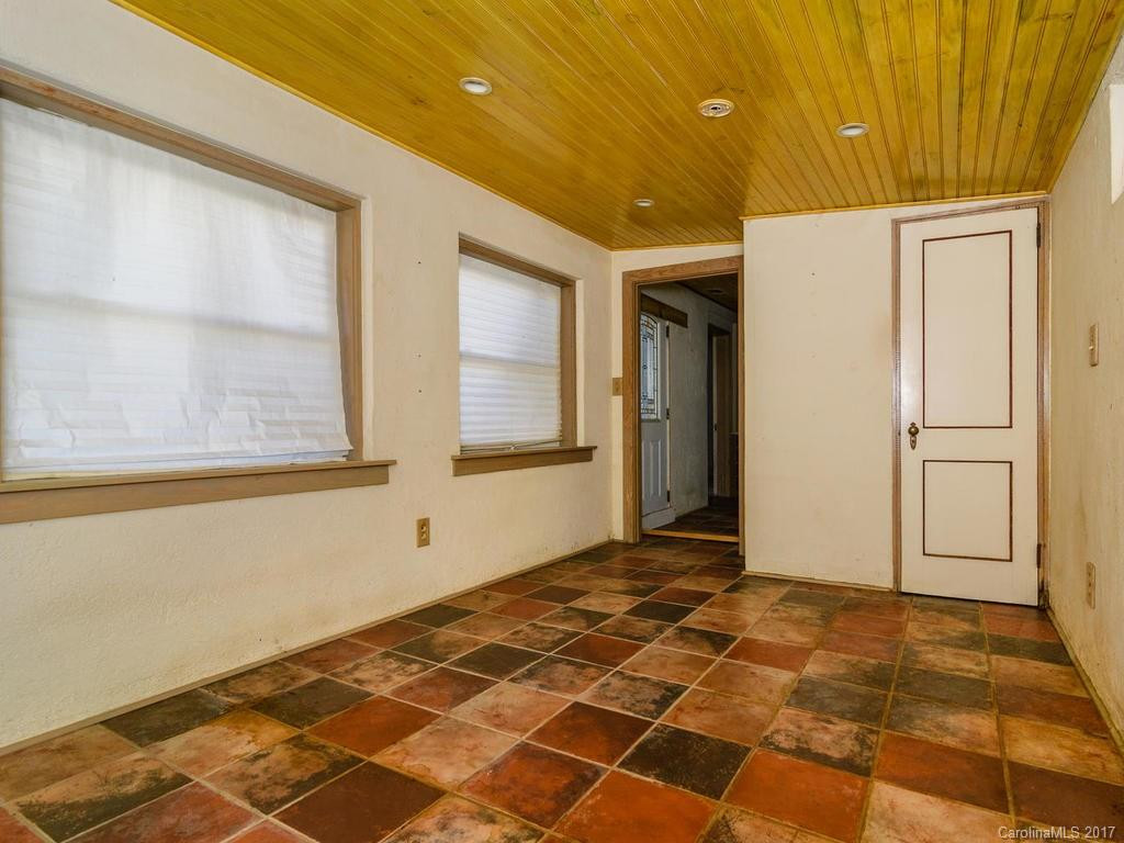 503 Lake Drive - Photo 18