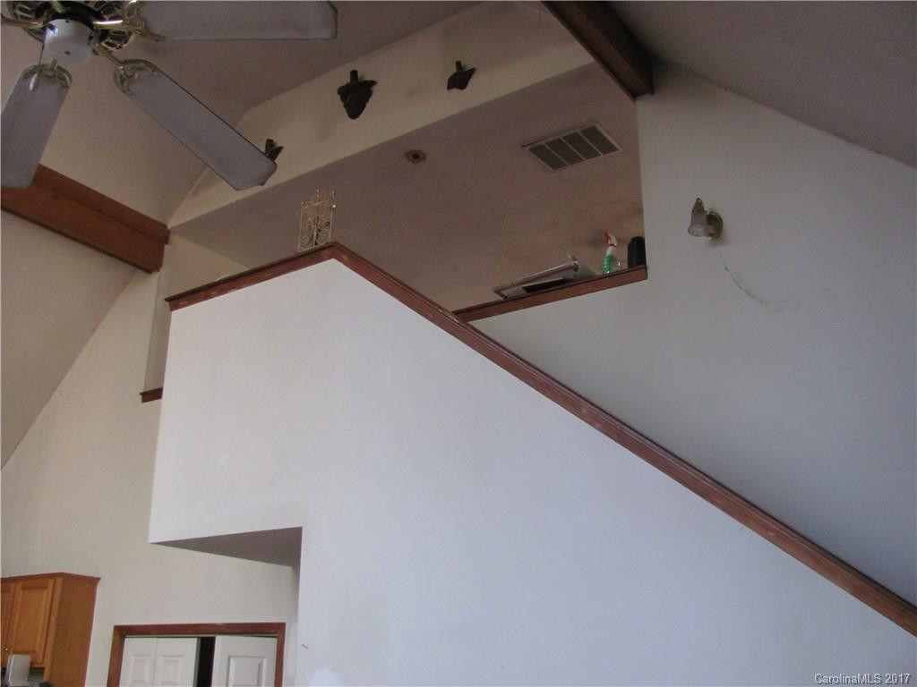 110 Chestnut Cove Road - Photo 7