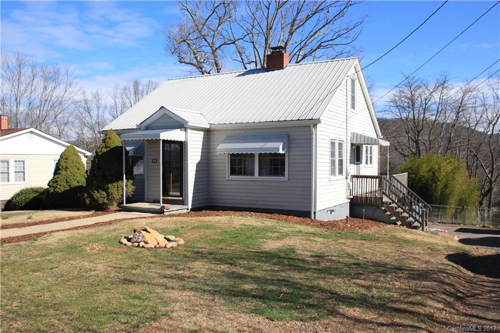 33 Skyland Circle
