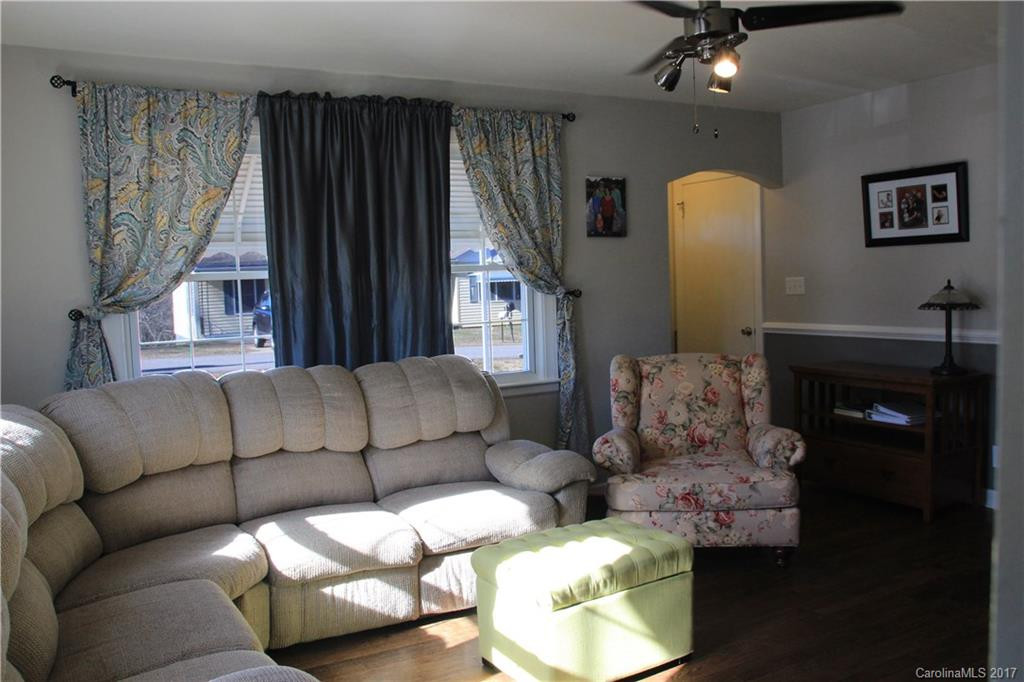 33 Skyland Circle - Photo 3