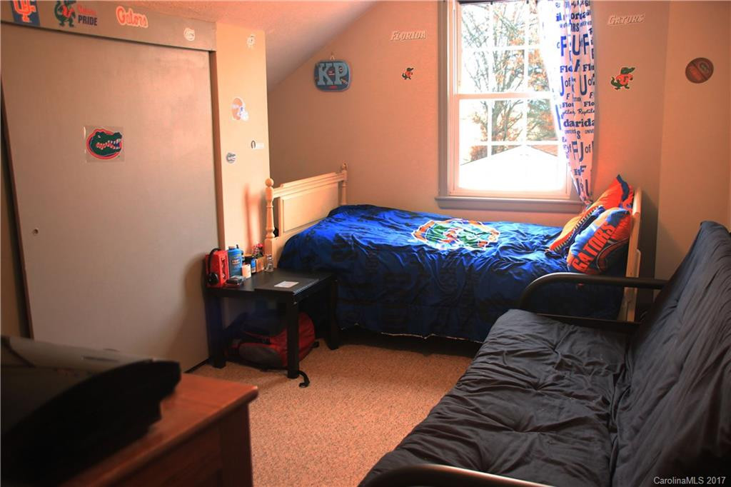 33 Skyland Circle - Photo 10