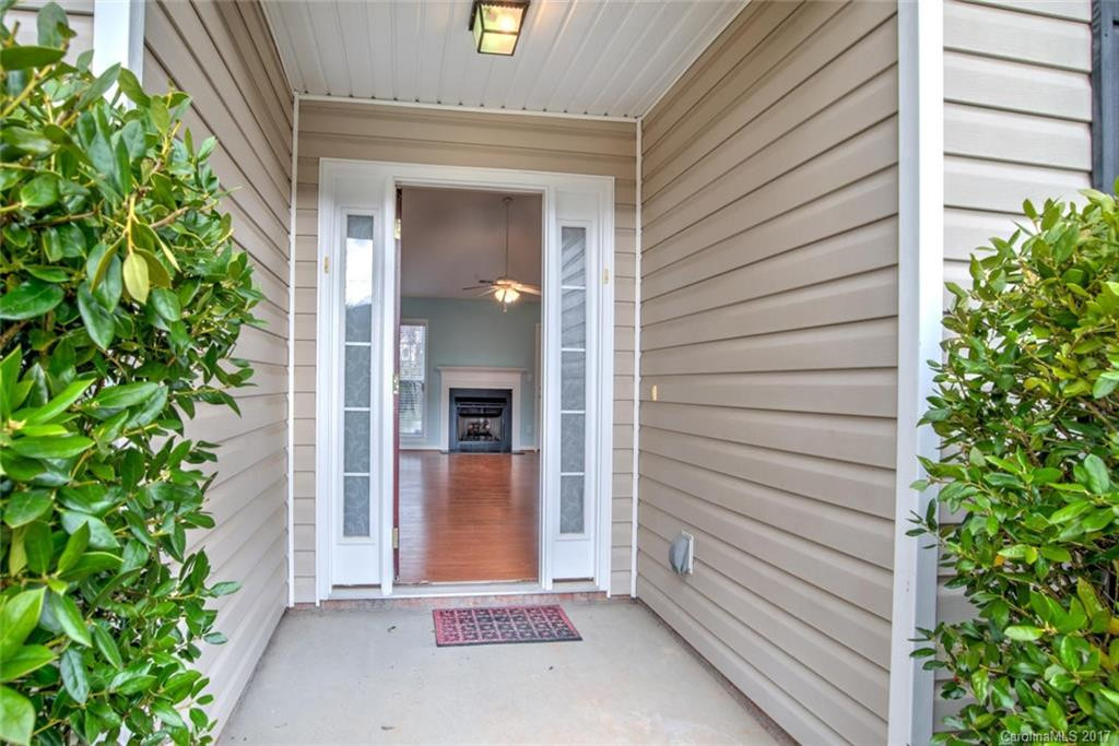 313 Running Briar Road - Photo 2