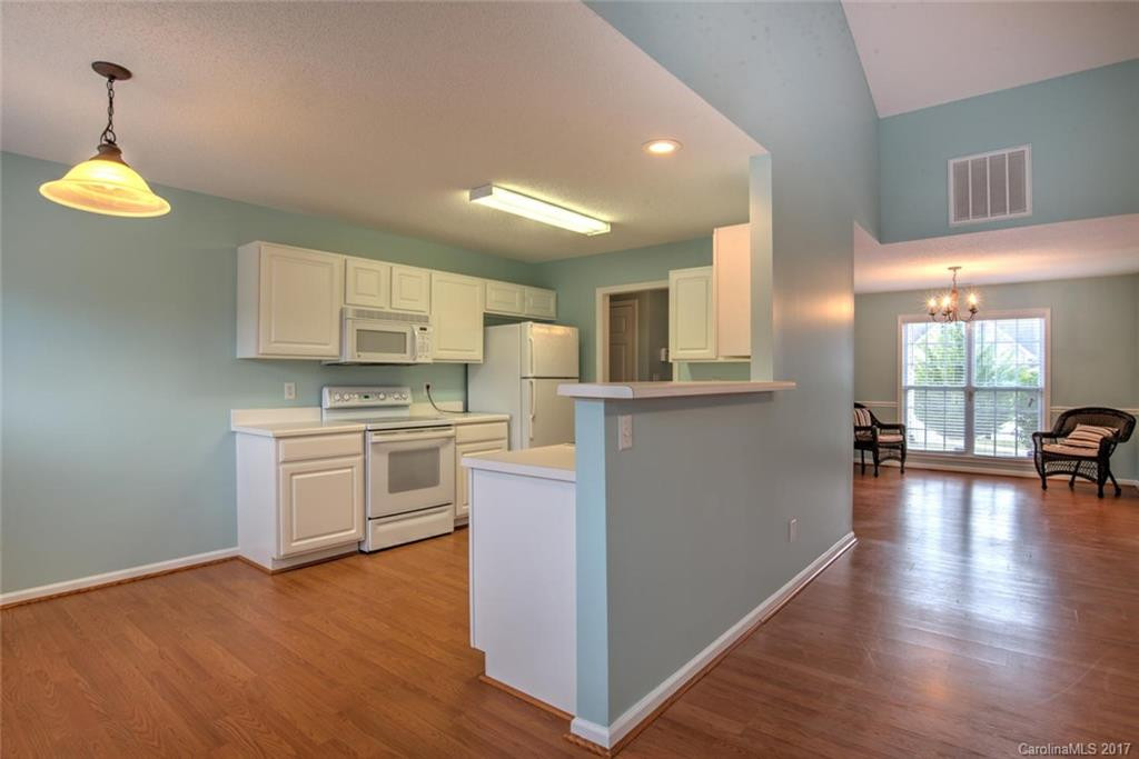 313 Running Briar Road - Photo 9