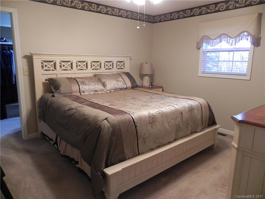 300 Whispering Ridge Farm Lane - Photo 12