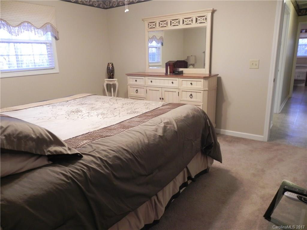 300 Whispering Ridge Farm Lane - Photo 13