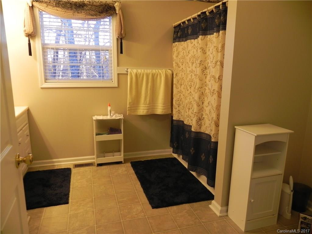 300 Whispering Ridge Farm Lane - Photo 15