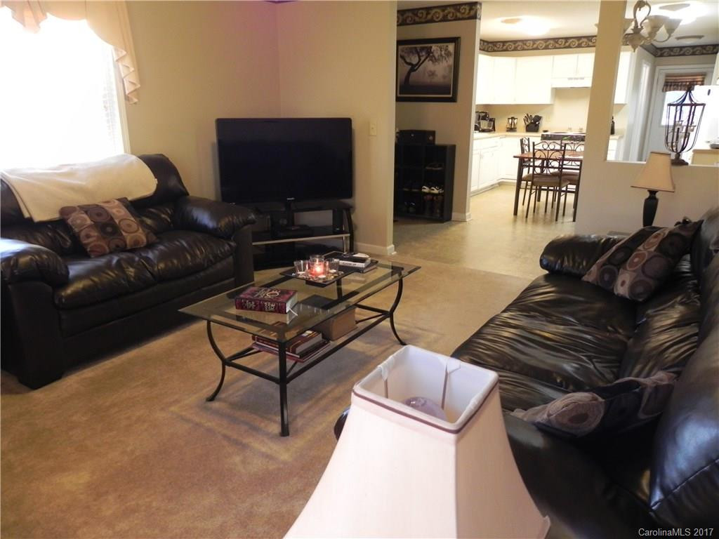 300 Whispering Ridge Farm Lane - Photo 10